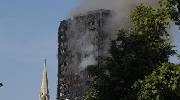 伦敦公寓大火造成12死70伤 火势太过凶猛大楼全部楼层被吞噬