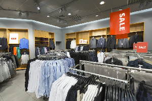 双重因素打击 优衣库韩国最大门店将于下月关门