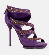 Gucci铆钉镶嵌紫色款式凉鞋
